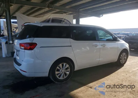 2017 Kia Sedona Lx z USA, uszkodzony, nr VIN KNDMB5C11H6231964